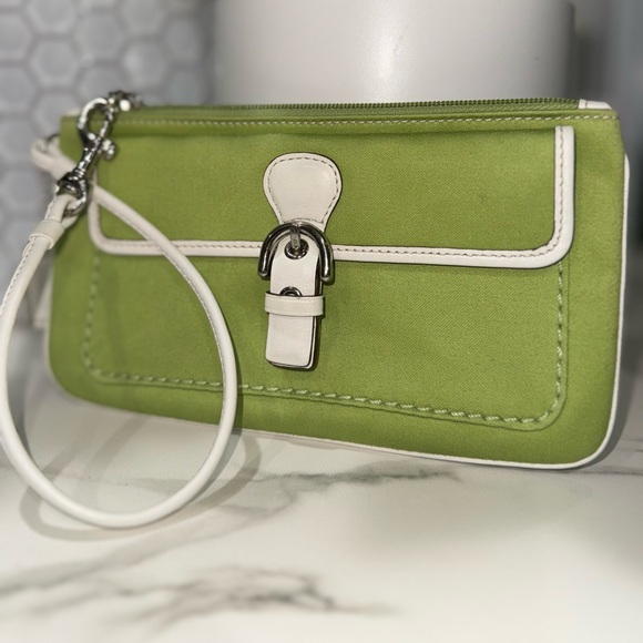 Coach Green and White Wristlet w/Buckle - Picture 1 of 5